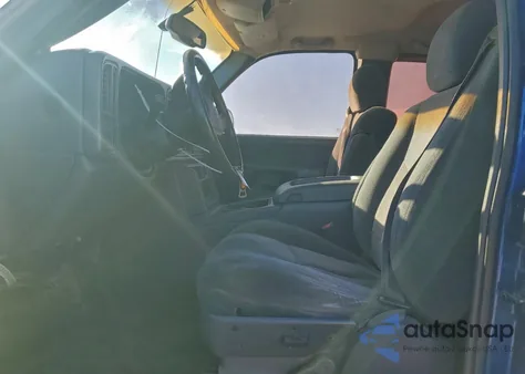 2003 Chevrolet Silverado C1500 из США, поврежденный, VIN 1GCEC19V73Z256492